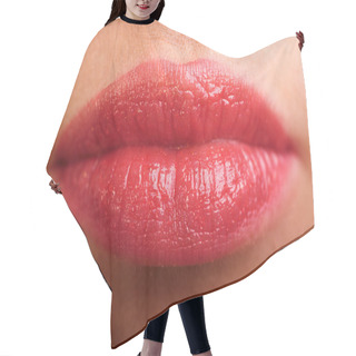 Personality  Closeup Shot Of Woman Lips Hair Cutting Cape