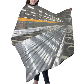 Personality  Aluminum Lines On A Conveyor Belt In A Factory. Hair Cutting Cape