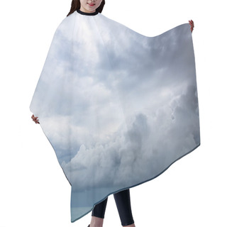 Personality  Dramatic Sky Hair Cutting Cape
