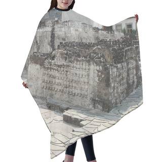 Personality  Templo Mayor - Wall Of Skulls Hair Cutting Cape