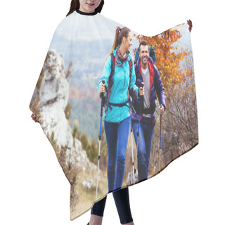 Personality  Happy Couple Hiking Hair Cutting Cape