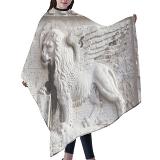 Personality  Antique Relief With Chimera Hair Cutting Cape