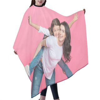 Personality  Mother And Daughter Hugging  Hair Cutting Cape