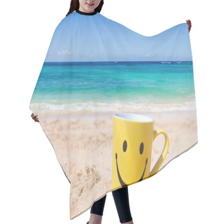Personality  Happy Face Mug On The Beach Hair Cutting Cape