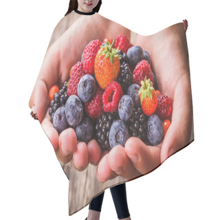 Personality  Berries In Hands Hair Cutting Cape