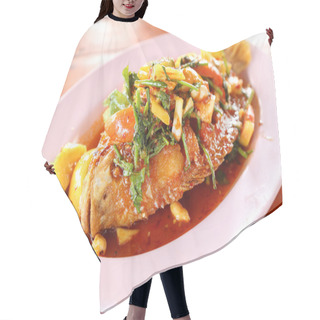 Personality  Fried Ruby Fish Topped With Sweet,sauer And Hot Sauce Hair Cutting Cape