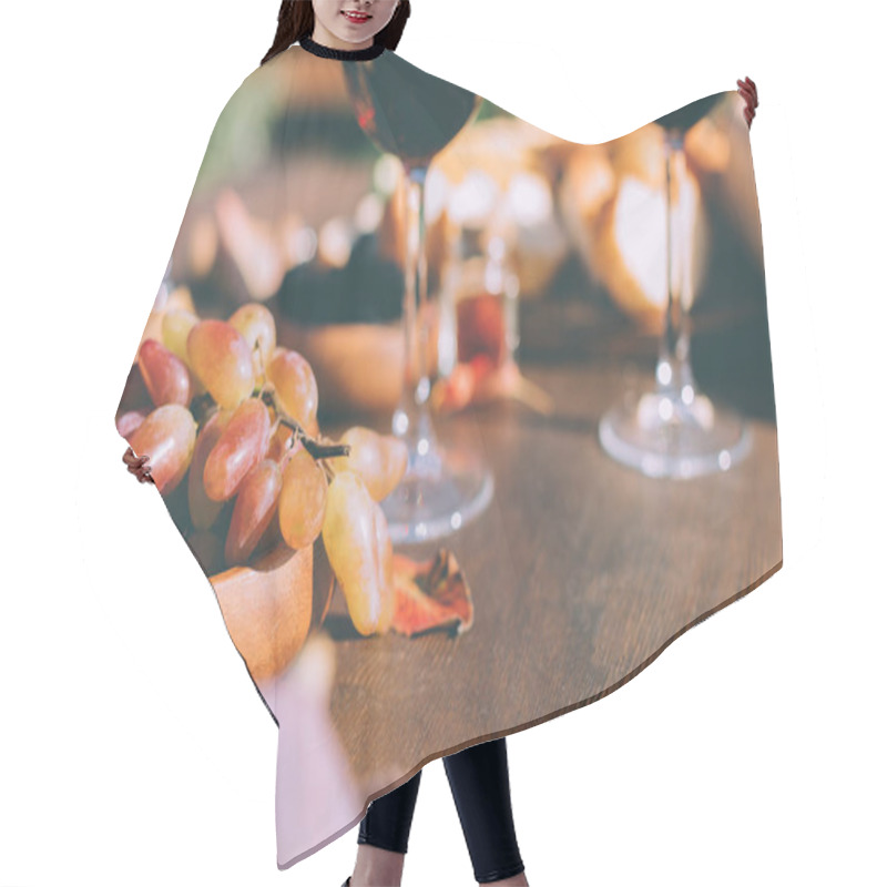 Personality  Green Grapes And Glasses Of Wine Hair Cutting Cape
