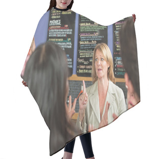Personality  Line Of Impatient Customers Hair Cutting Cape