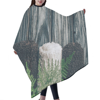 Personality  Flat Lay With Towels And Fern Plant For Spa On Wooden Background Hair Cutting Cape