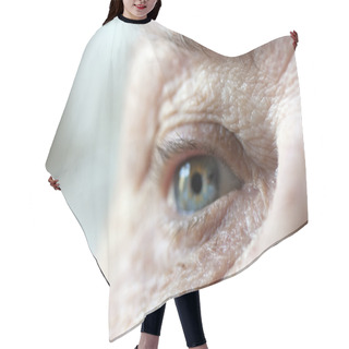 Personality  Close Up On Elderly Ladies Eye And Wrink Hair Cutting Cape