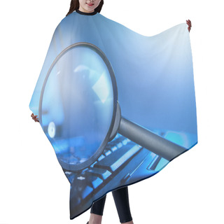 Personality  Magnifying Lens On The Laptop Keyboard Hair Cutting Cape