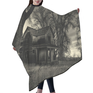 Personality  Haunted House Monochrome Hair Cutting Cape