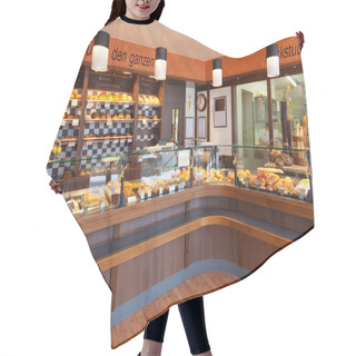 Personality  Modern Bakery Interior Hair Cutting Cape