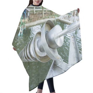 Personality  The Archimedes Screw Hair Cutting Cape
