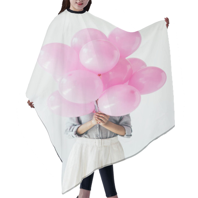 Personality  woman holding balloons hair cutting cape