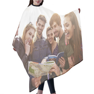 Personality  Young Friends Traveling Hair Cutting Cape