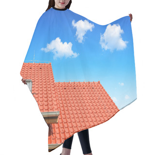Personality  Roof House With Tiled Roof Hair Cutting Cape