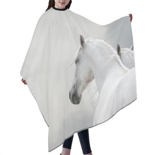 Personality  White Horses Hair Cutting Cape