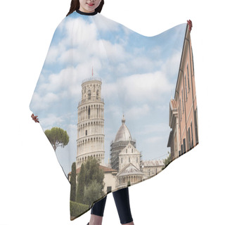 Personality  Leaning Tower Hair Cutting Cape