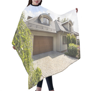 Personality  Detached House Exterior With Cobblestone Driveway Hair Cutting Cape