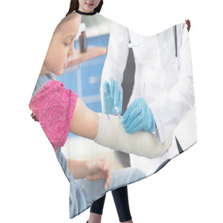 Personality  Doctor And Girl With Injured Hand Hair Cutting Cape