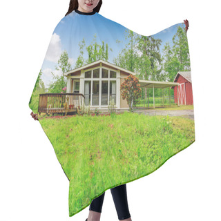 Personality  House On Farm Land Hair Cutting Cape
