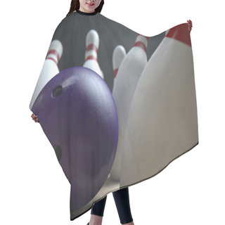 Personality  Ten Pin Bowling Pins And Ball Hair Cutting Cape