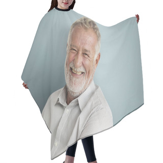 Personality  Elderly Man Smiling Hair Cutting Cape