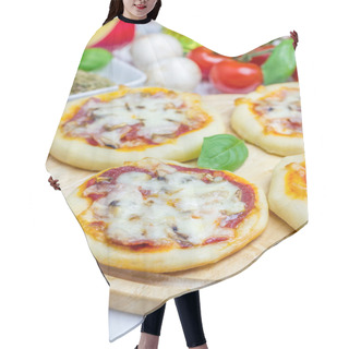 Personality  Mini Pizza With Salami, Bacon, Mushrooms And Cheese Hair Cutting Cape