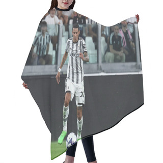 Personality  Angel Di Maria Of Juventus Fc During The  Serie A Match Beetween Juventus Fc And Us Sassuolo At Allianz Stadium On August 14, 2022 In Torino, Italy . Hair Cutting Cape