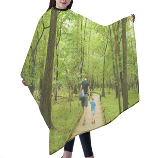 Personality  Trail In The Forest Hair Cutting Cape