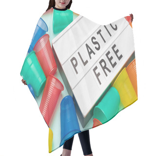 Personality  Colorful Plastic Cups Dumped Near Ecological Inscription Hair Cutting Cape