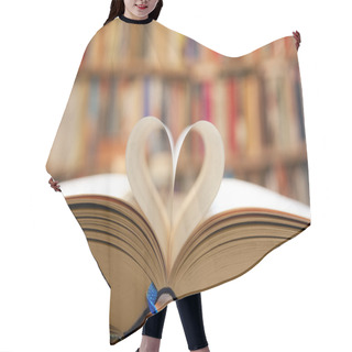 Personality  Book Page In Heart Shape Hair Cutting Cape
