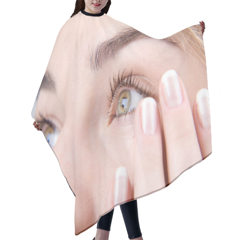 Personality  Staring eyes hair cutting cape