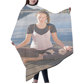 Personality  The Woman Meditating Hair Cutting Cape