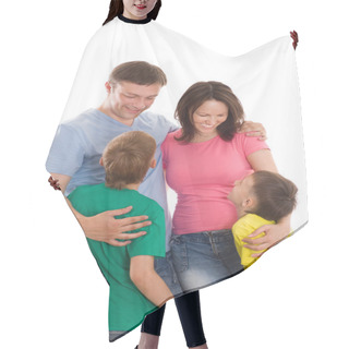 Personality  Parents With Their Two Children Hair Cutting Cape
