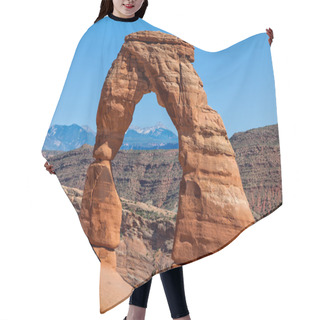Personality  Delicate Arch Hair Cutting Cape