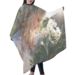 Personality  Blonde Bride Hair Cutting Cape