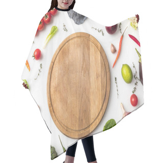 Personality  Wooden Board Among Vegetables Hair Cutting Cape