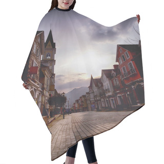 Personality  Town In Europe Amorous Feelings Hair Cutting Cape