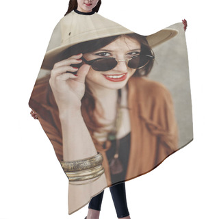 Personality  Girl In Sunglasses And Boho Hat Hair Cutting Cape