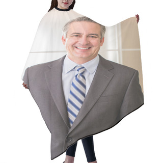 Personality  Business Man In Office Hair Cutting Cape