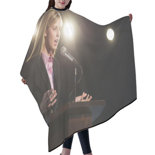 Personality  Businesswoman Speaking Hair Cutting Cape