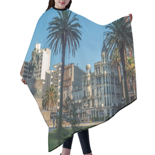 Personality  Independence Square Hair Cutting Cape