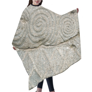 Personality  Megalithic Decorated Stone Hair Cutting Cape