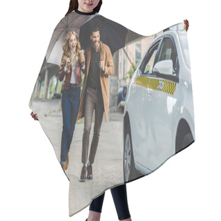 Personality  Excited Young Couple With Umbrellas Running Together To Taxi Cab Hair Cutting Cape