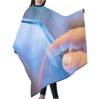Personality  Touching Screen On Tablet-pc Hair Cutting Cape