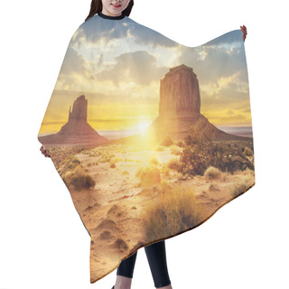 Personality  Monument Valley Hair Cutting Cape