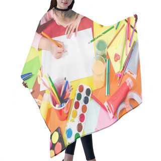 Personality  Schoolchild Drawing Picture Hair Cutting Cape