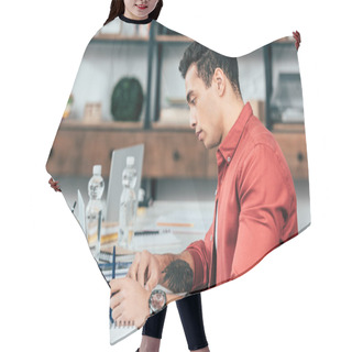 Personality  Concentrated Student With Tattoo In Red Shirt Using Laptop At Desk Hair Cutting Cape